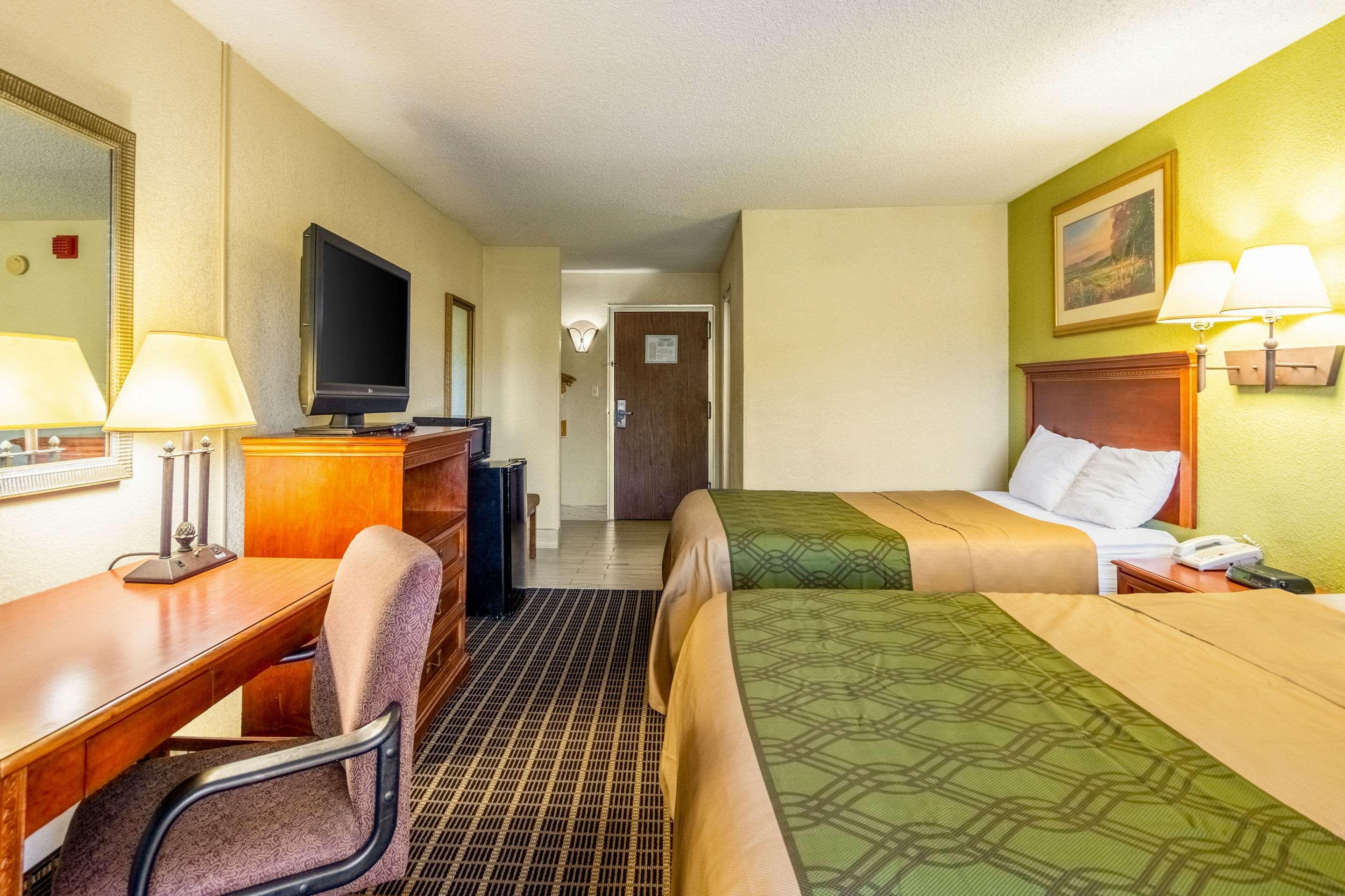 Rodeway Inn Central Richmond Exteriér fotografie